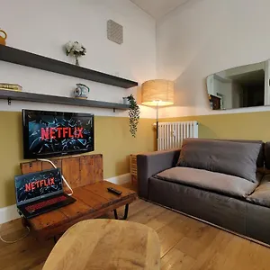 https://elegante-trilocale-a-milano.it-lombardy.com